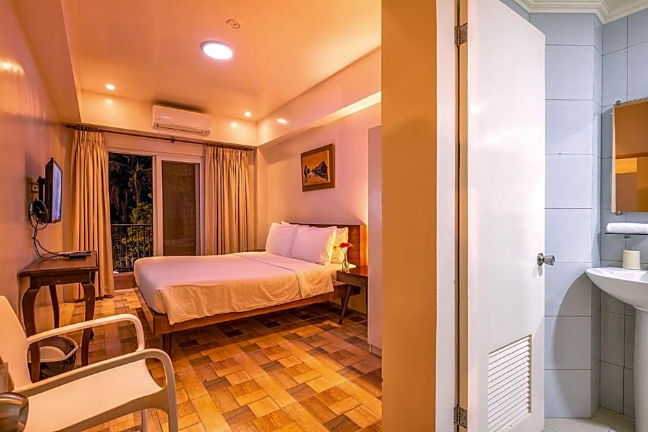 Bernardo's Lantia Hotel