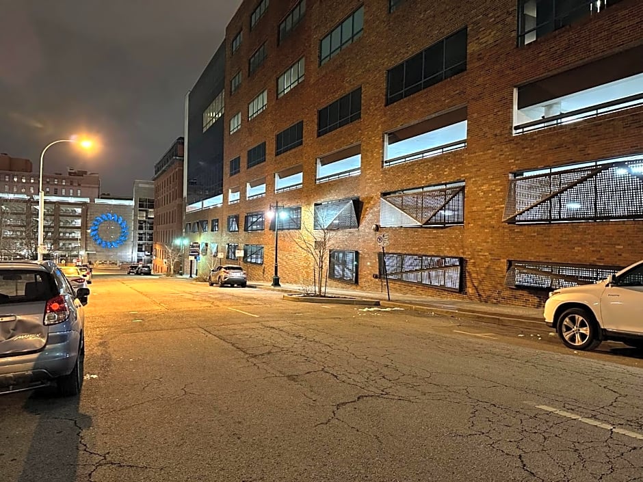 #2BR-1BA Loft Downtown KC in Historic Building