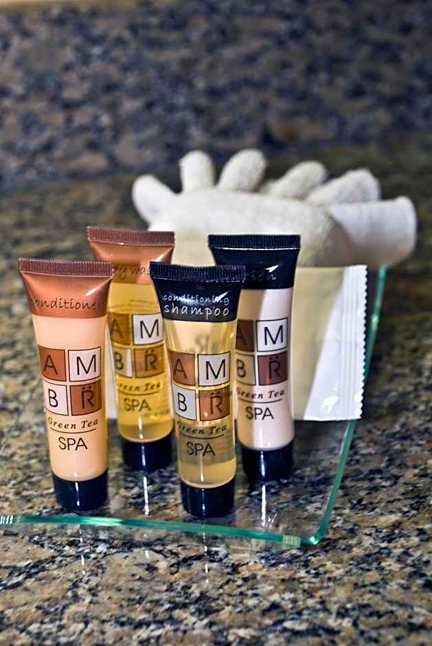 Brewsters Mountain Lodge