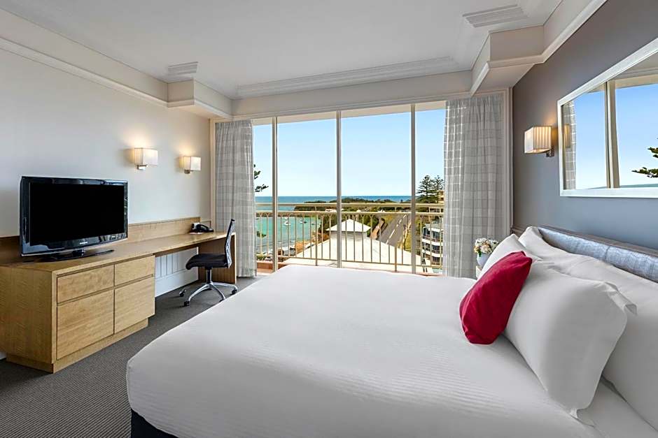 Crowne Plaza Terrigal By IHG