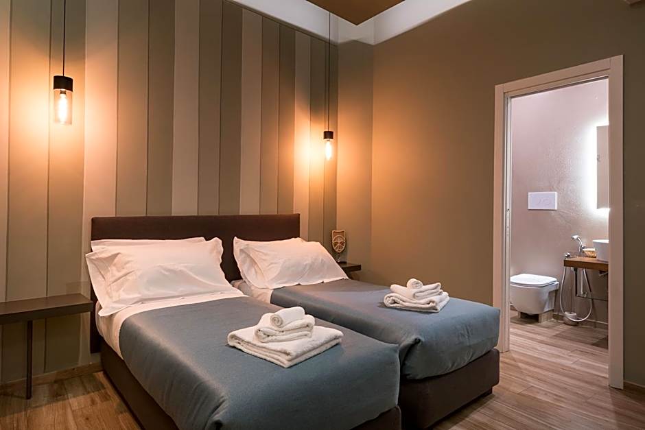 GOGO` Boutique Hotel