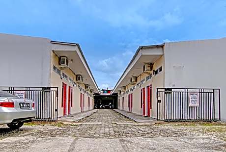 OYO 91921 Homestay Keluarga Syariah