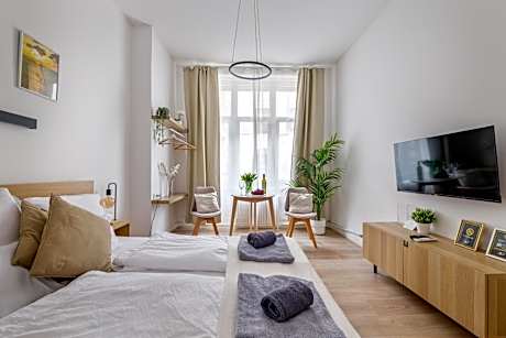 AK7 Boutique Suites