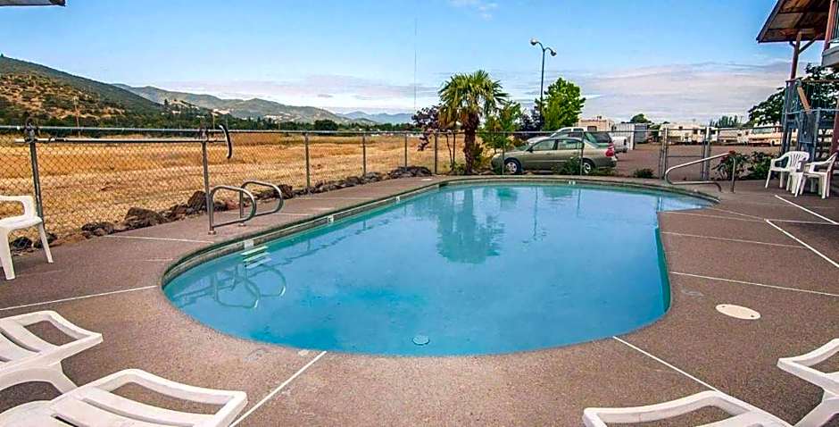 Ashland Valley Inn