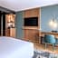Renaissance Porto Lapa Hotel