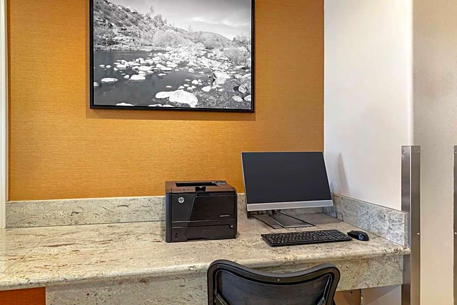 Best Western Plus Country Park Hotel