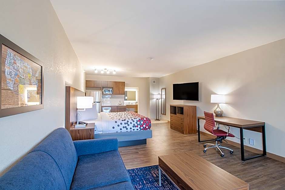 Econo Lodge Inn & Suites Foley-North Gulf Shores