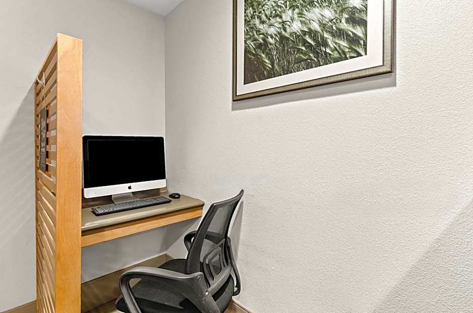 Country Inn & Suites by Radisson, Roanoke, VA