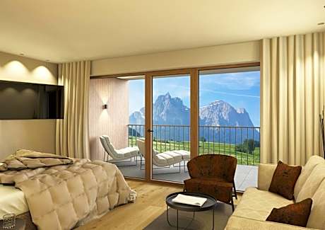 Junior Suite with Mountain View