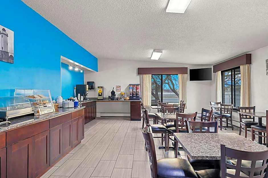 Days Inn by Wyndham Fond du Lac