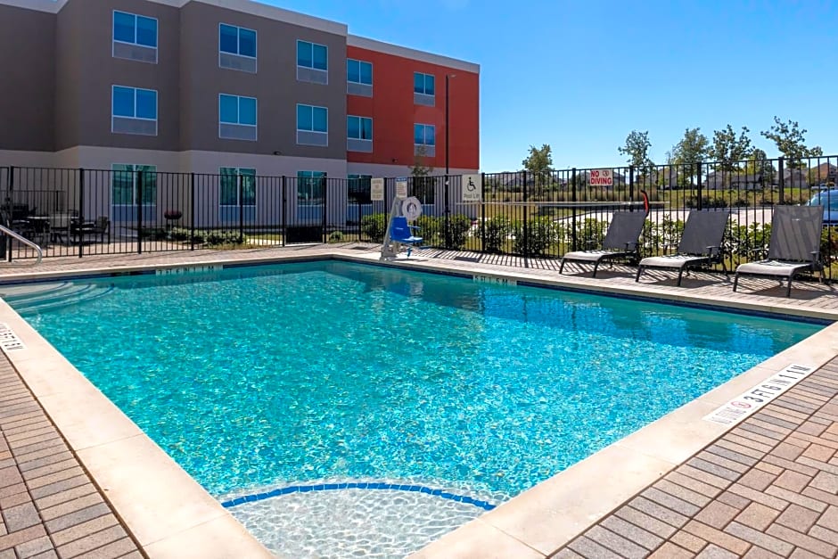 Holiday Inn Express And Suites Leander By IHG