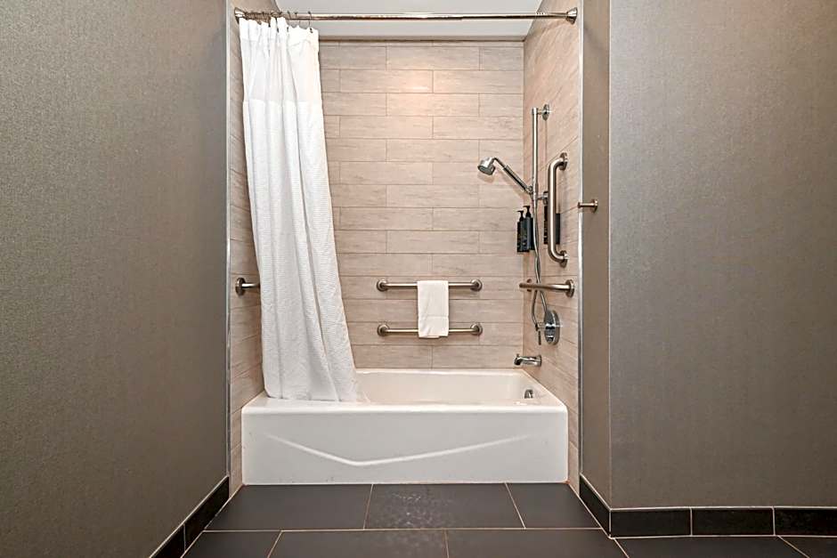 Aloft Charlotte City Center