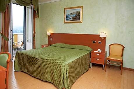 Double Room with Lake View