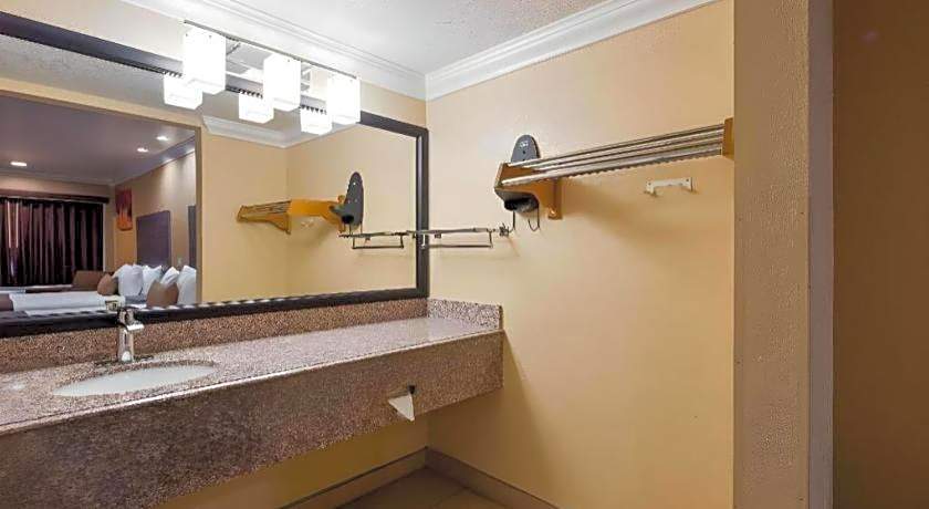 Best Western Hanford Inn