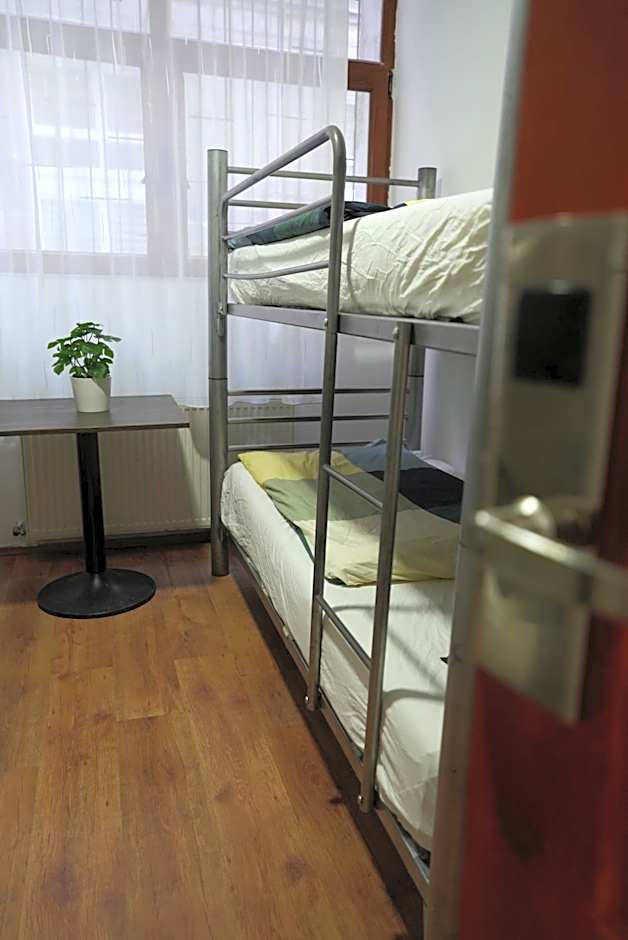 Center Hostel and Guest House