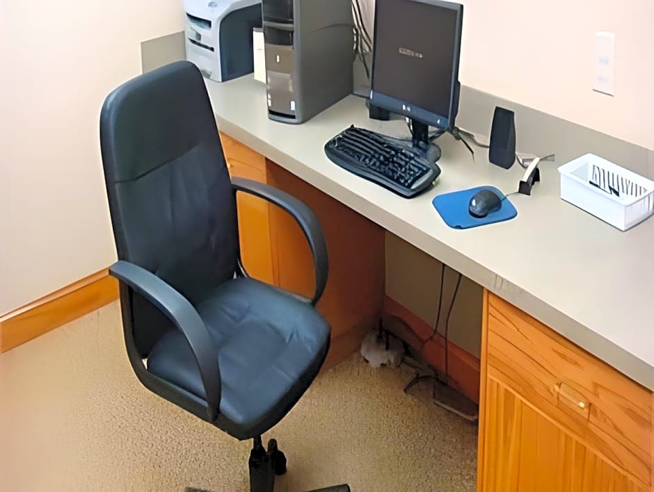 Holiday Inn Express Hotel & Suites Albemarle By IHG