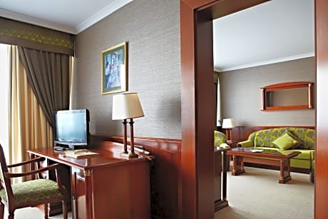 Suite Half Board