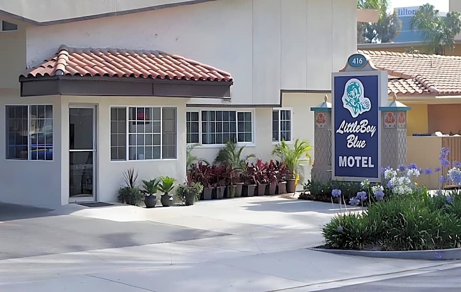 Little Boy Blue Motel