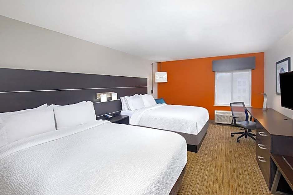 Holiday Inn Express & Suites Locust Grove By IHG