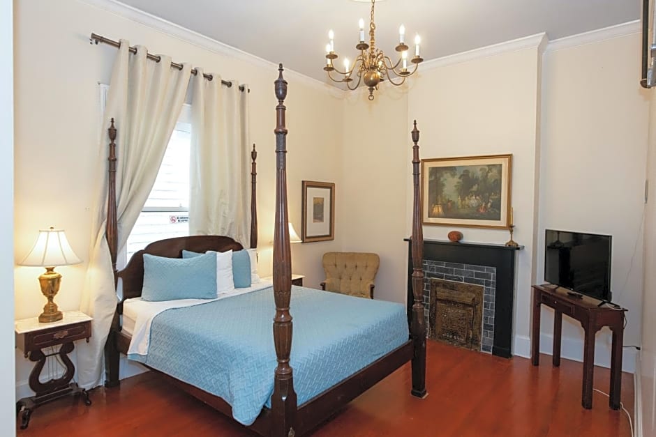 The Esplanade Guesthouse Mansion