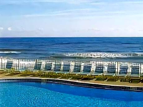 Makai Beach Lodge