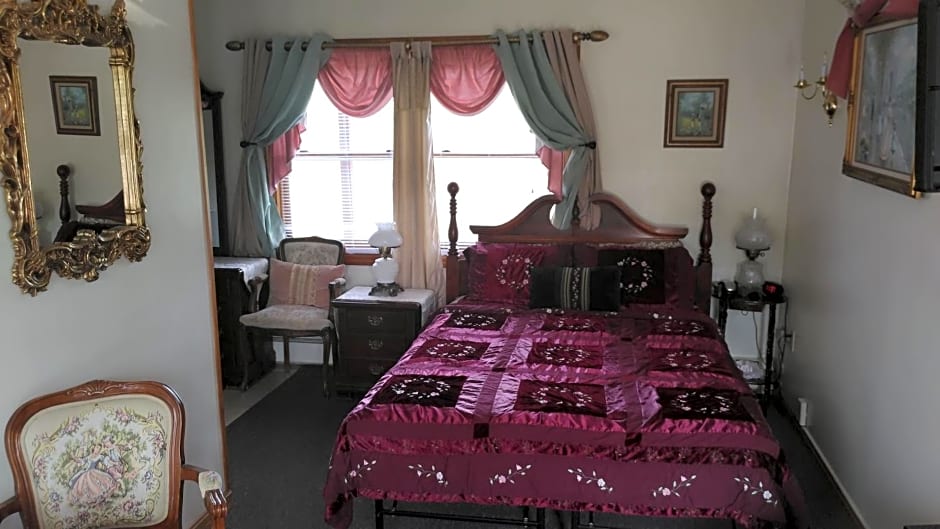 Midway Lodging