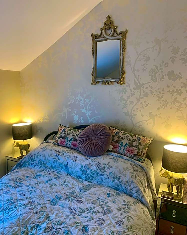 Abbey and Esk Bed and Breakfast