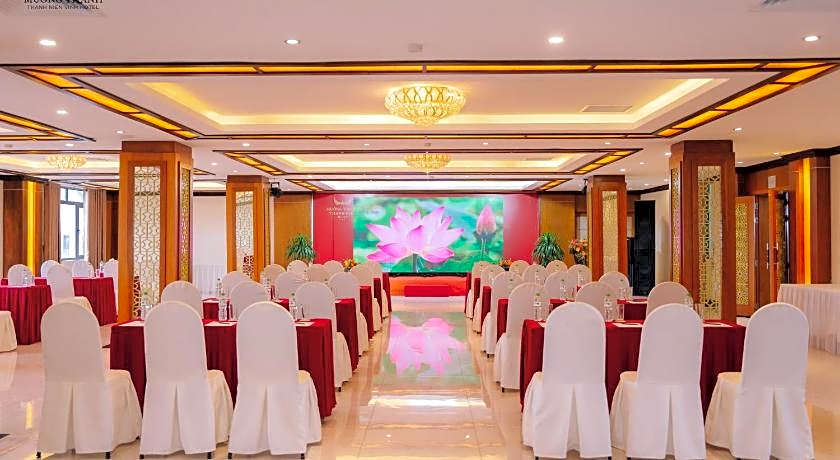 Muong Thanh Thanh Nien Hotel
