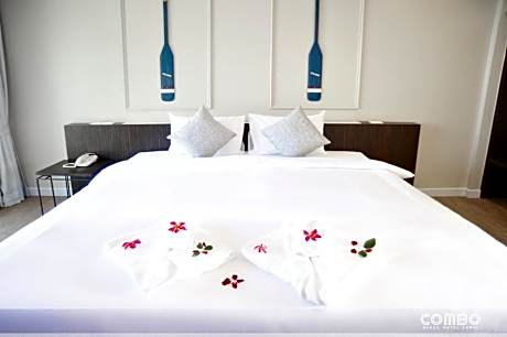 Premier Deluxe Double Room