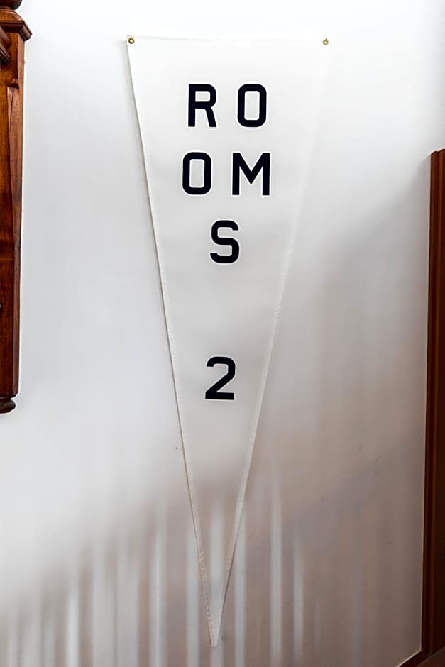 Shipwrights Arms Hotel