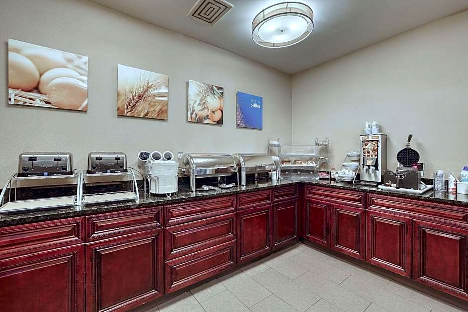 Comfort Suites Appleton Airport