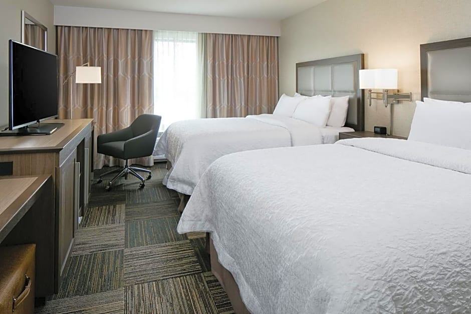 Hampton Inn & Suites-Hudson Wisconsin