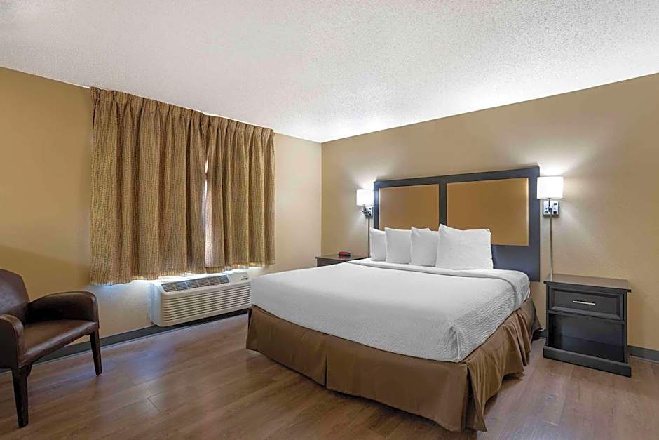 Extended Stay America Select Suites - Springfield - South