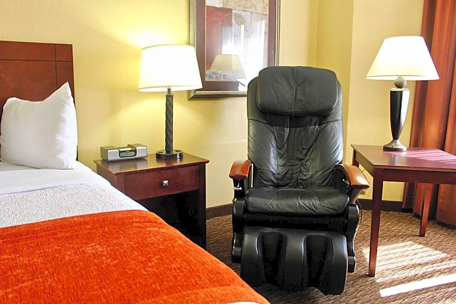Best Western Plus Dakota Ridge