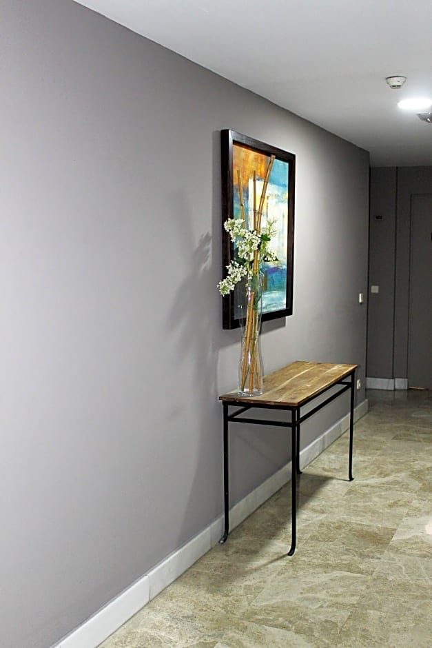 Apartahotel Villa De Parla