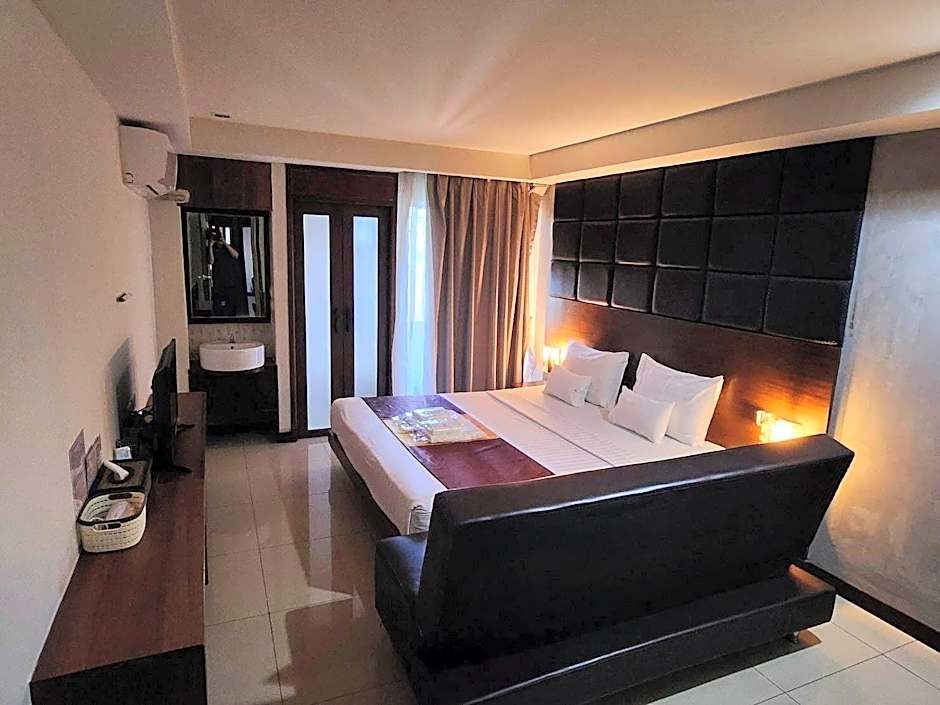 Collection O The Bangkok Cha Cha Suite