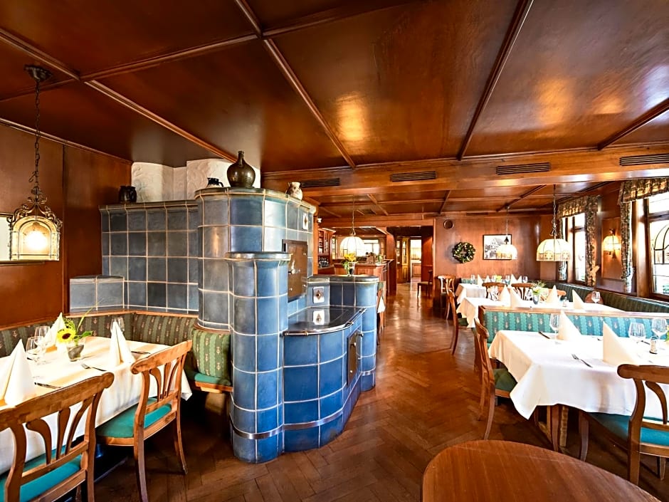 Hirsch Hotel