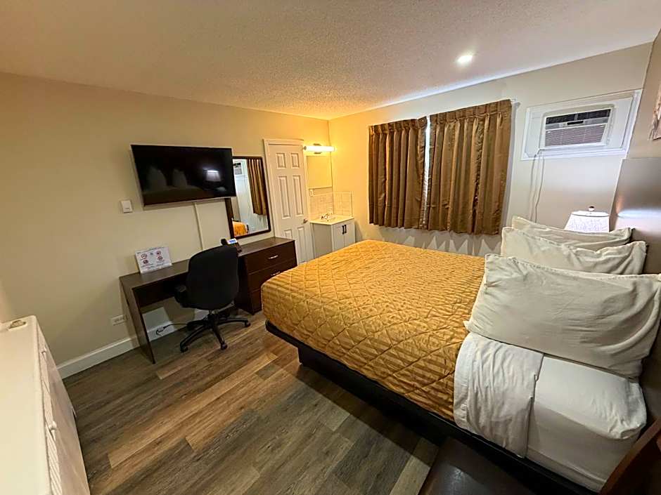 Perth Plaza Inn & Suites