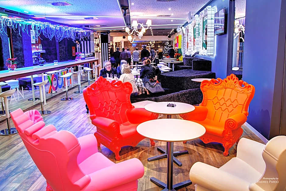 Urban Youth Hostel