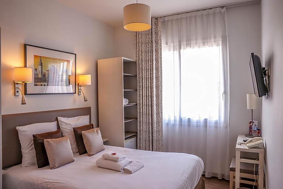 Hôtel CASABELLA Cannes Mouans Sartoux