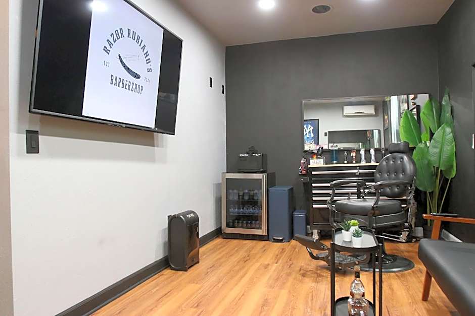 BLVD Hotel and Studios Universal-Hollywood, an Ascend Collection Hotel