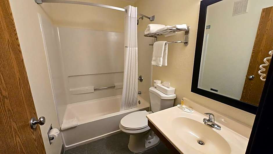 Super 8 by Wyndham Augusta