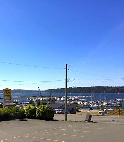 Standard Queen Room with Two Queen Beds