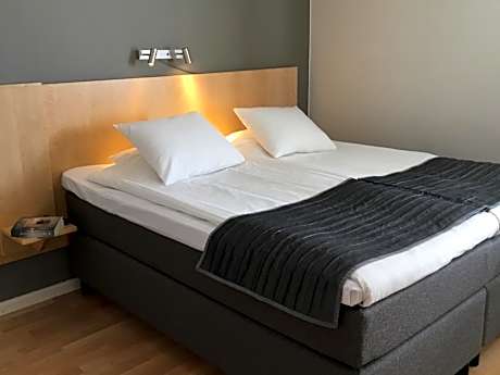 Twin Room Comfort