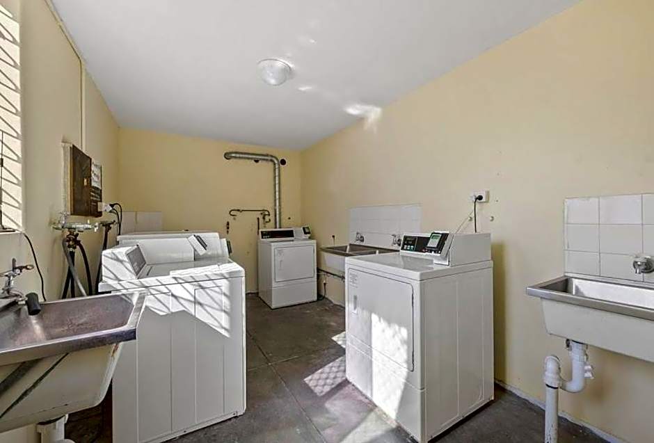 Central Subiaco Oasis 1 Bedroom Unit