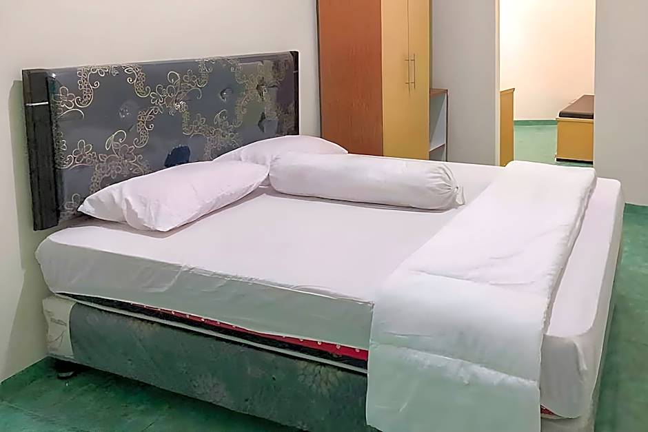Griya Fadamas Syariah By Reddoorz – Madiun, MO
