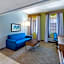 Holiday Inn Express State College at Williamsburg Square By IHG