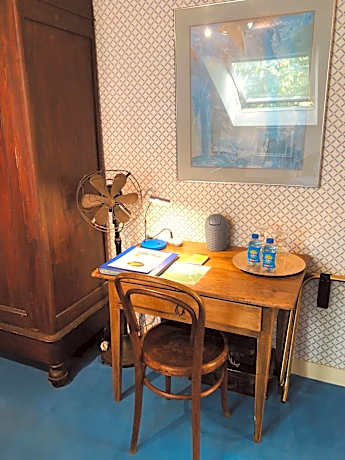 Double attic room (3rd floor)