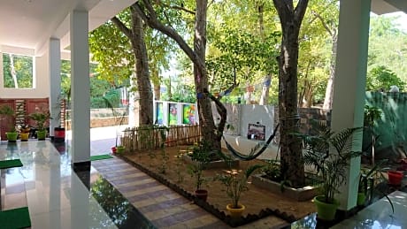 Green hub villa and cafeteria With Swimming Pool