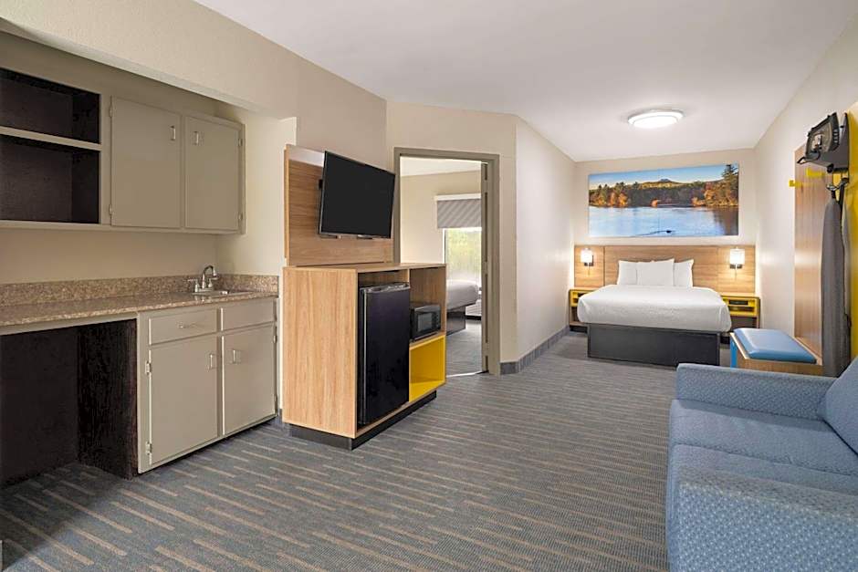 Days Inn by Wyndham Weldon Roanoke Rapids
